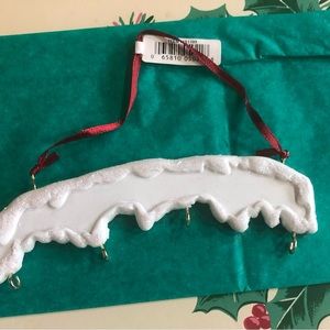 Ganz Porcelain Ornament Holder for 4 Ornaments